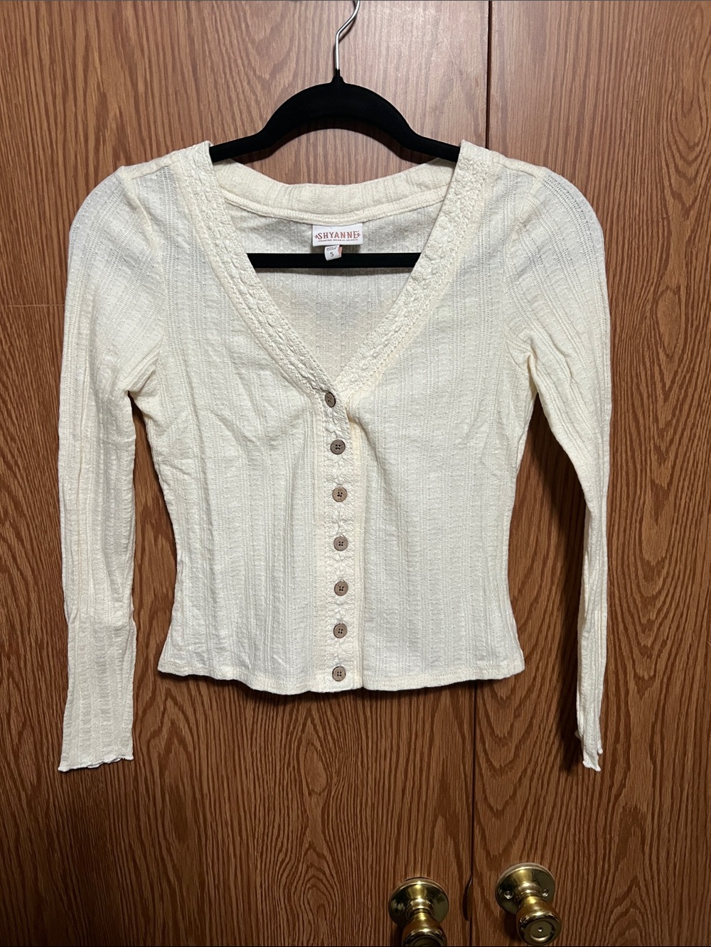 Shyanne Cream Ribbed V-Neck Button-Front Long Sleeve Top